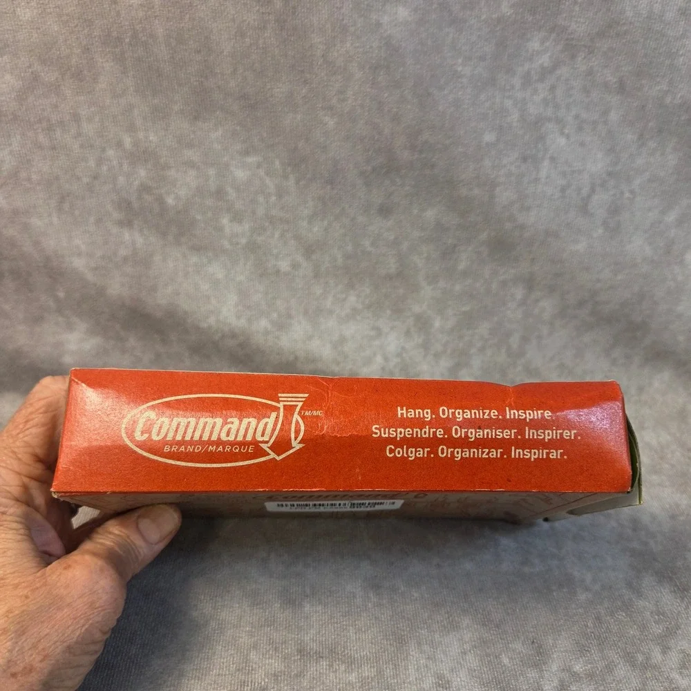 Command Medium Picture Hanging Strips Black 16 Pairs PH204BLK-16NA Damage Free